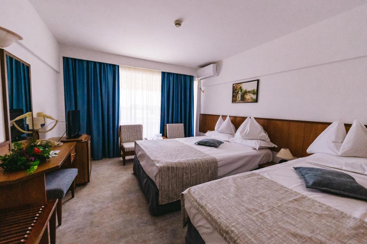 Hotel Condor Мамая Екстер'єр фото